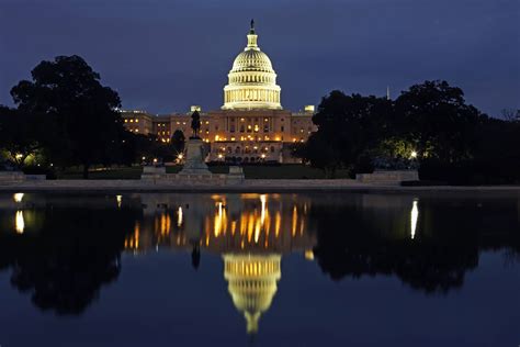 Capitol Building in Washington DC: Tours & Visiting Tips