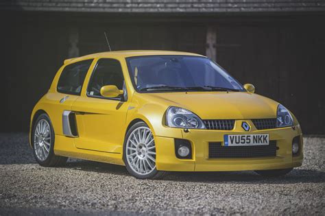 Renault Clio V6 será leiloado no Reino Unido - Naccar