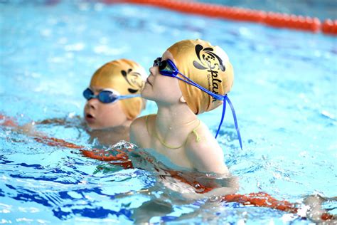 Групповые занятия плаванием для детей – Школа плавания Splash