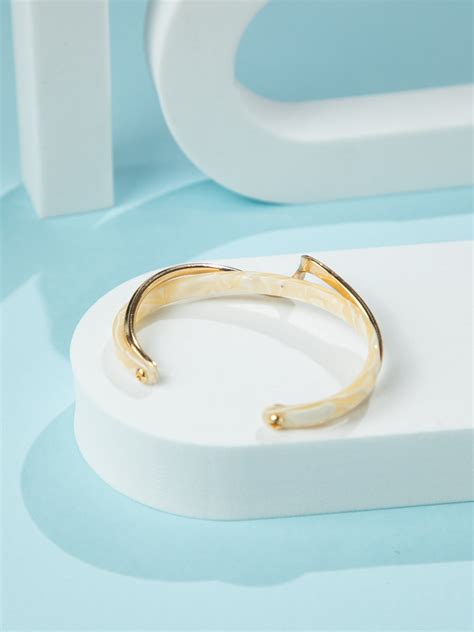 Dual Tone 24K Gold Plated Wave Kada Bracelet – Niscka