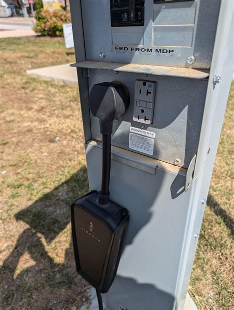 Springs Park | La Grange, KY | EV Station