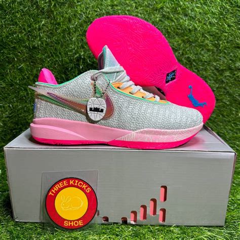 LEBRON 20 time machine w/FREE socks and paper bag | Shopee Philippines