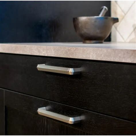 BIM objects - Free download! Handle Lines | BIMobject