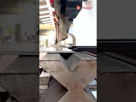 Hydraulic Press - Metal Sheet Bending Machine Manufacturer from Rajkot