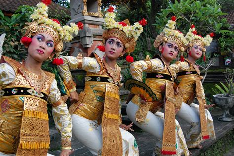 Indonesian Culture And Traditions