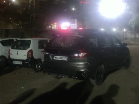 Car windows smashed in front of party plot in Modasa; Smugglers make ...