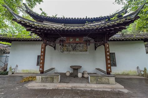 扬州史公祠，蜡梅花开香满园__财经头条