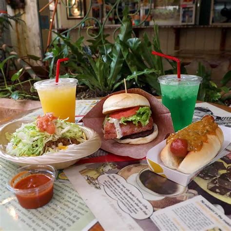 Sunny’s – アメリカンビレッジ AMERICAN VILLAGE