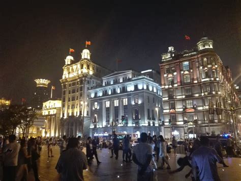 港媒评春节游玩新气象 上海居民开销全国首位_新浪新闻