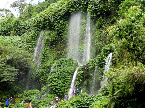 4 Beautiful Lombok Waterfalls You Must Visit During Your Trip