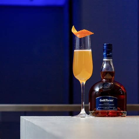 9 Grand Marnier Cocktail Recipes to Make - How to Drink Grand Marnier