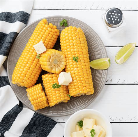 5 Low Calorie Corn on the Cob Recipes