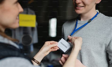 Charity Work 的图像结果