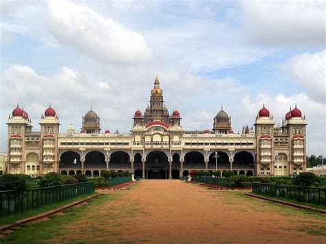 Mysore Palace Historical Facts and Pictures | The History Hub