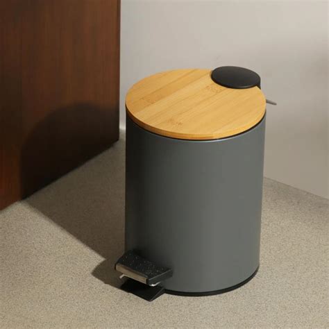 Buy Pedal Bins & Waste Cans at Modern Quests