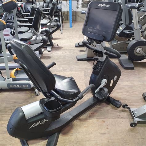 Life Fitness 95RS Elevation Series Recumbent Bike | Gym Solutions