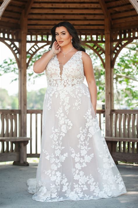 Plus Size Wedding Dresses - Patsy's Bridal Boutique