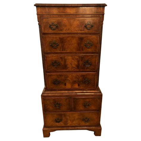 Late Nineteenth Century Burled Walnut Chest on Chest For Sale at 1stDibs