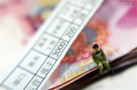 在深圳月薪多少才正常 最低收入是什么标准？-股城理财