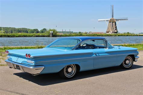 1960 Pontiac Catalina Sport Coupe | La Salle