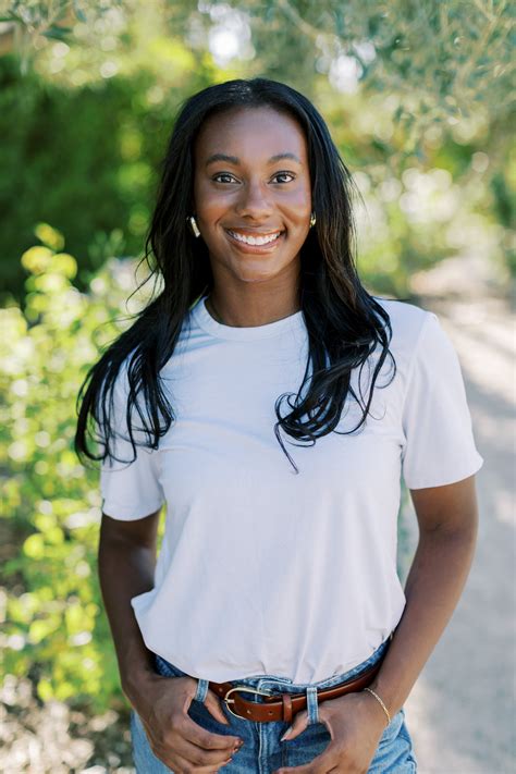 The Team — Lola & Ivy