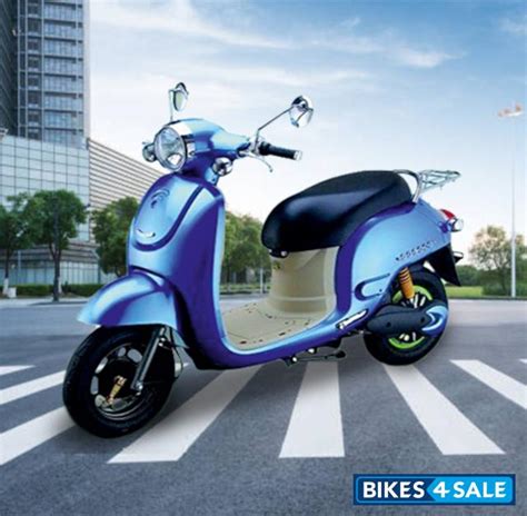 Green Victor Motor Glow price, specs, mileage, colours, photos and ...