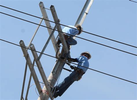 Higher electricity rates seen as San Miguel ends deal with Meralco - subsidiaries of meralco