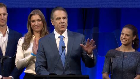 Andrew Cuomo stops crowd boos during Mamdani concession speech