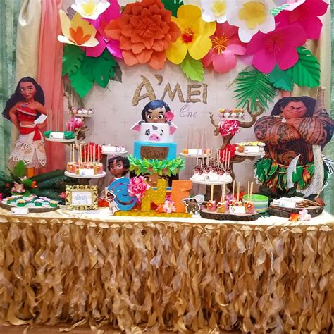 Moana Hawaiian Luau Birthday Party Ideas | Photo 1 of 13 | Catch My Party