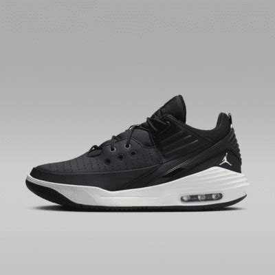 Jordan Max Aura 5 Men's Shoes. Nike IN
