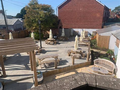 Tinders, 4 High Street, Stonehouse, Gloucester, 18 May 2024 | AllEvents.in