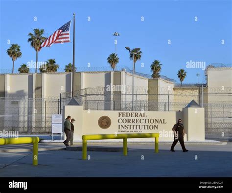 Terminal island federal correctional insti hi-res stock photography and ...