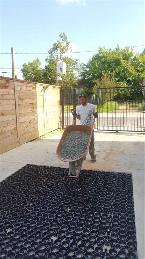 Concrete vs. Asphalt Driveway: What's the Difference?