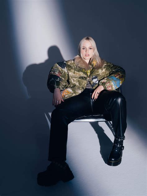 Reneé Rapp: "My music is about shitty things that happened to me"