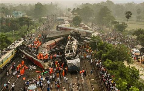 印度列车脱轨相撞事故死亡人数升至233人-新闻中心-温州网