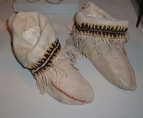 Hupa Indian Clothing: Authentic Designs & Traditions