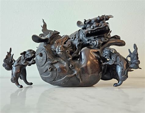 19th Century Japanese Meiji Era Patinated Bronze Foo Dog Lion Group ...