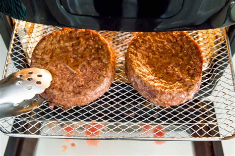 how to cook frozen burger in pan