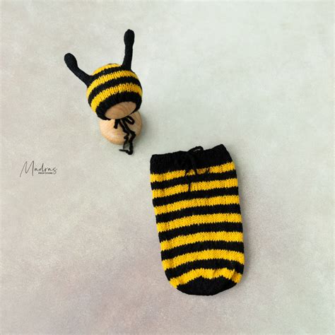Rentals - honey bee pouch wrap | Madras Prop Store Rentals