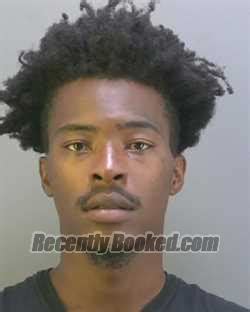 Recent Booking / Mugshot for VERENZO LAVAR HARPER in Hendry County, Florida