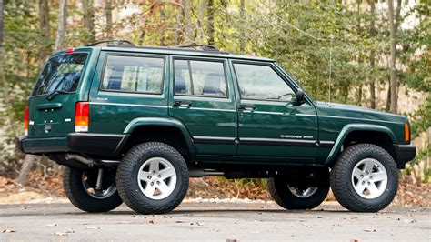 Jeep Cherokee XJ Sport - Limited - Classic For Sale — Davis AutoSports