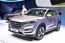 Hyundai Tucson Hybrid 2016 by 2016 Hyundai Tucson Debuts In Geneva With 48v Hybrid And Hyundai Tucson Hybrid 2016