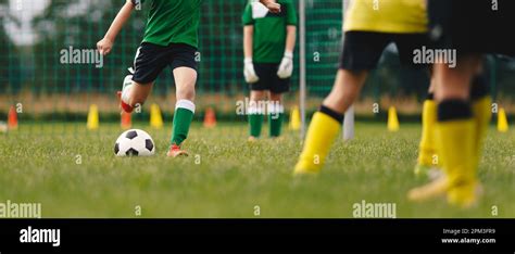 Football Kids 的图像结果