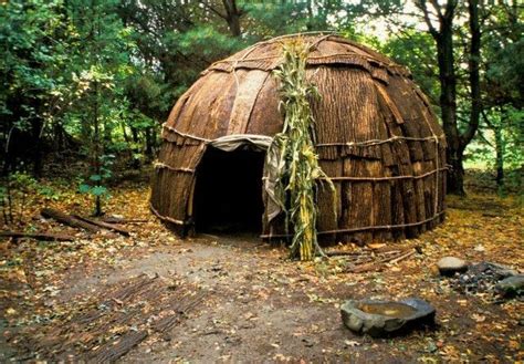 What Were Woodland Indians’ Houses Called?