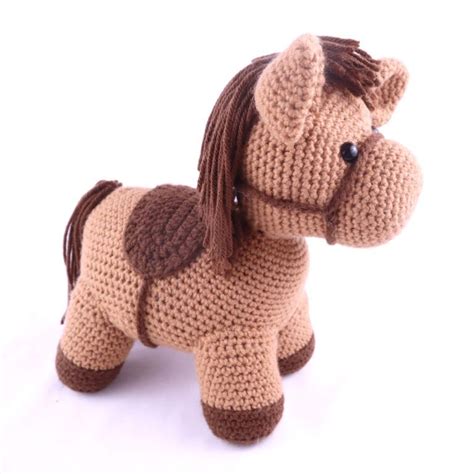 crochet pattern horse