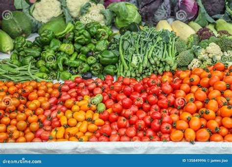 Locally Produced Food 的图像结果