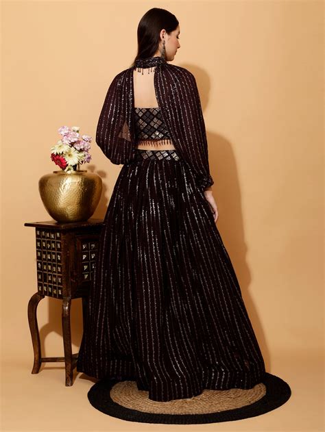 Dark Wine Crop Top Skirt With Choker Sleeves – Laalzari