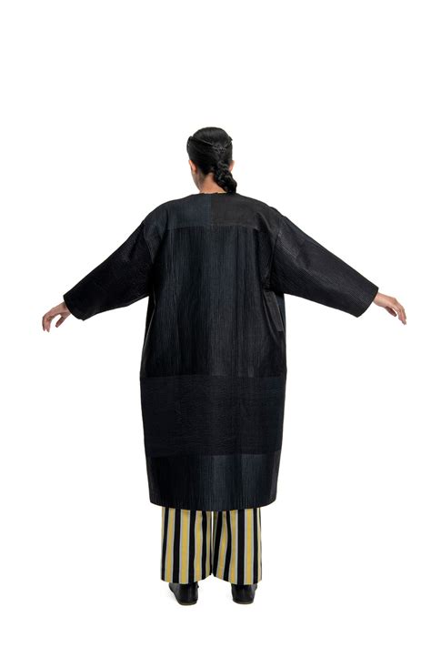 Buy Designer Jacket for Women - Embroidered Ethnic Silk Jacket – Raw Mango