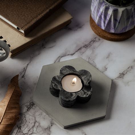 Flora - Cloud Set of 3 Flower Shaped Chique and Minimal Tealight Candl ...