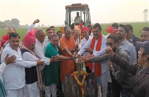 फर्जी भूमिपूजन पर घिरी भाजपा! कांग्रेस विधायक ने पूर्व कृषि मंत्री को ...